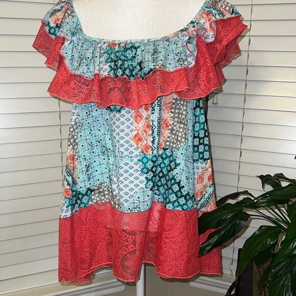 NWOT Sugarfox Off Shoulder Lacy Ruffle Top L - Picture 2 of 6